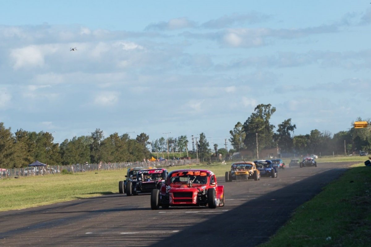 Imagen de El TC Bonaerense llega al Autódromo de Gualeguaychú con una fecha clave del campeonato